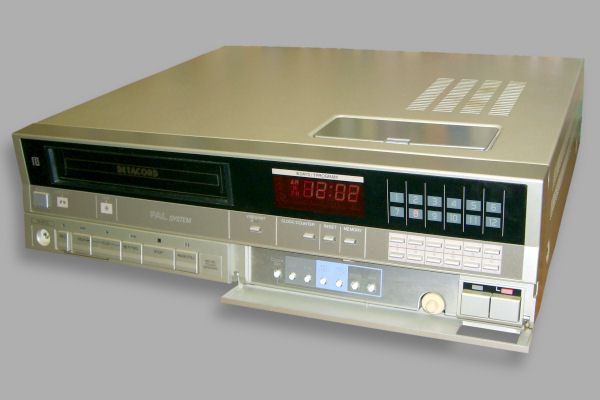 Betamax model VTC-M10
