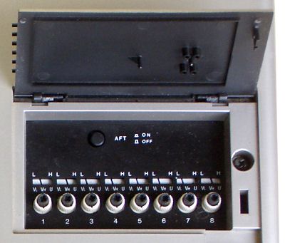 V-5250 tuner controls